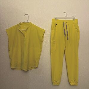 Figs Women's Rafaela Oversized Scrub Top and Zamora Joggers Lifesaver Yellow